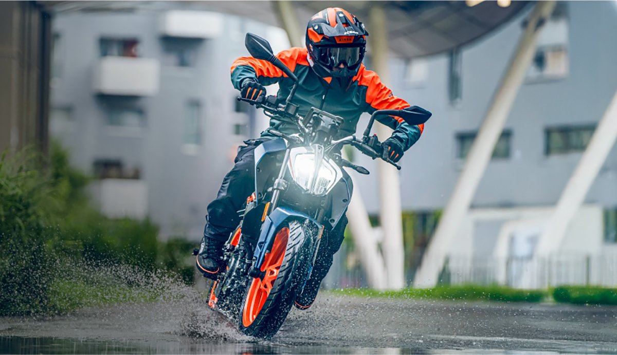 New KTM 160 Duke