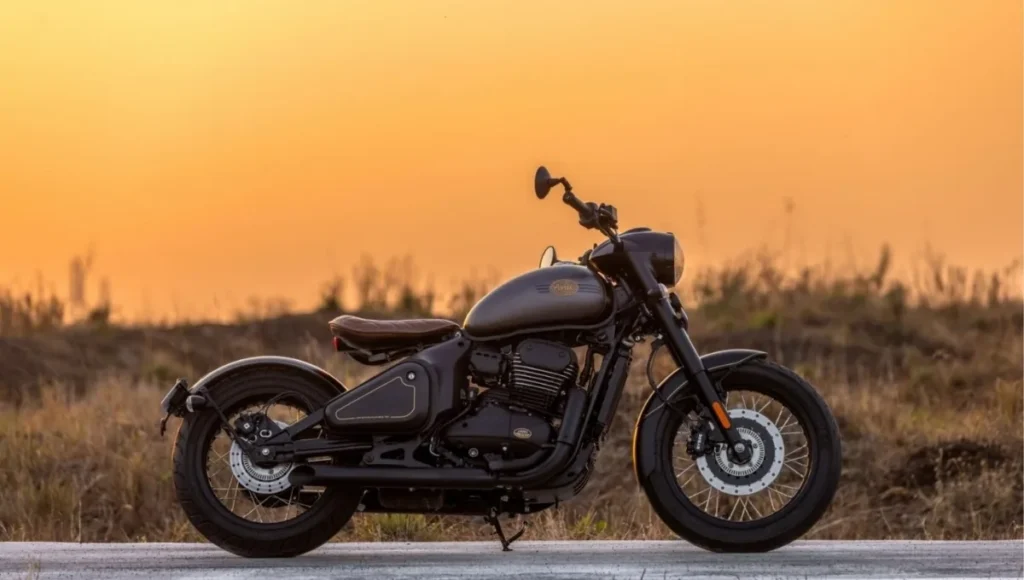 Jawa 42 Bobber 2025 रिव्यू: इंजन, डिजाइन, परफॉर्मेंस और कीमत का संतुलन
