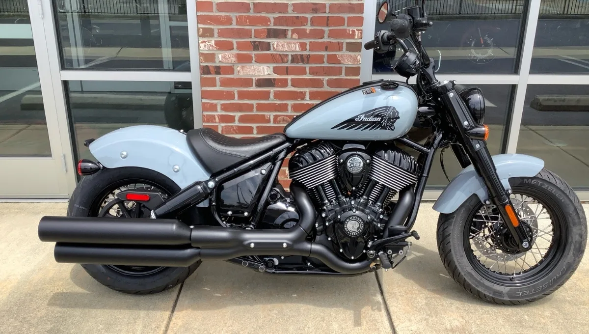 Indian Chief Bobber Dark Horse: प्रीमियम क्रूज़र बाइक 2025 की शानदार खूबियाँ और कीमत