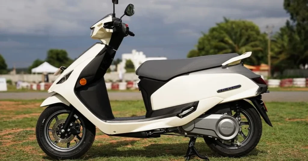 Suzuki E Access 2025: भारतीय शहरों के लिए आधुनिक और स्मार्ट इलेक्ट्रिक स्कूटर
