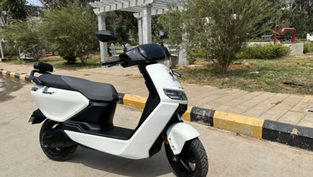 Ather Rizta: स्टाइल, परफॉर्मेंस और रेंज से भरपूर शानदार इलेक्ट्रिक स्कूटर