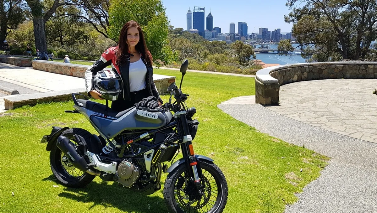 Husqvarna Svartpilen 401 की कीमत, फीचर्स और दमदार परफॉर्मेंस जानें पूरी डिटेल्स में