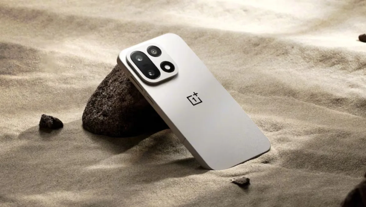 OnePlus 15: जबरदस्त 7,300mAh बैटरी और 120W चार्जिंग के साथ आने वाला है पावरफुल स्मार्टफोन