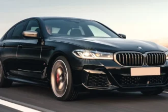 BMW 5 Series: लग्ज़री सेडान, पावरफुल इंजन, हाई-एंड फीचर्स और Rs. 72.35 Lakh