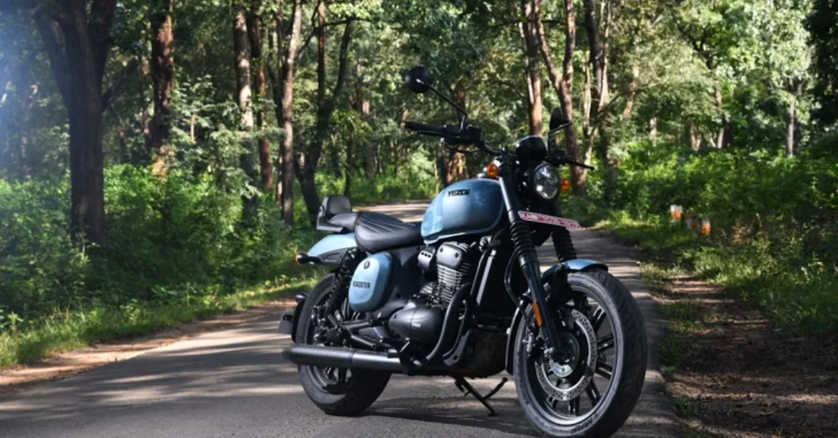 Yezdi Roadster