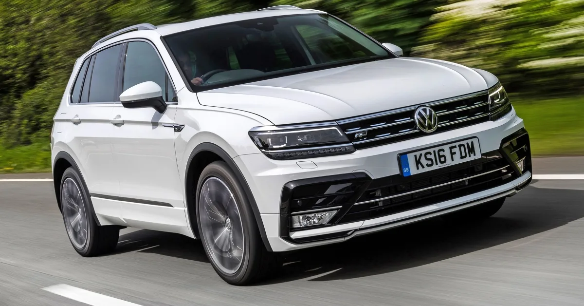 Volkswagen Tiguan R-Line: स्पोर्टी लुक और दमदार परफॉर्मेंस वाली प्रीमियम SUV