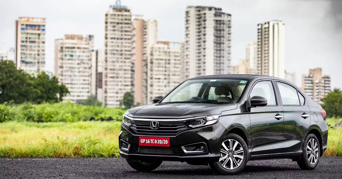 Honda Amaze 2nd Gen: आरामदायक, ईंधन-कुशल और शानदार परफॉर्मेंस वाली कॉम्पैक्ट सेडान