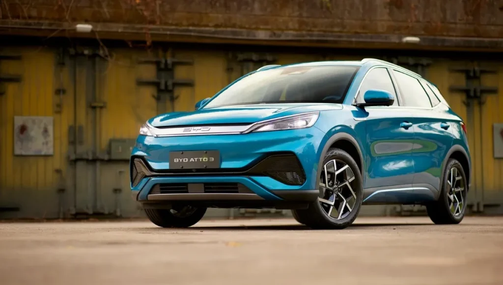 BYD Atto 3: भारत में इलेक्ट्रिक SUV की स्टाइल, रेंज और परफॉर्मेंस का अनुभव