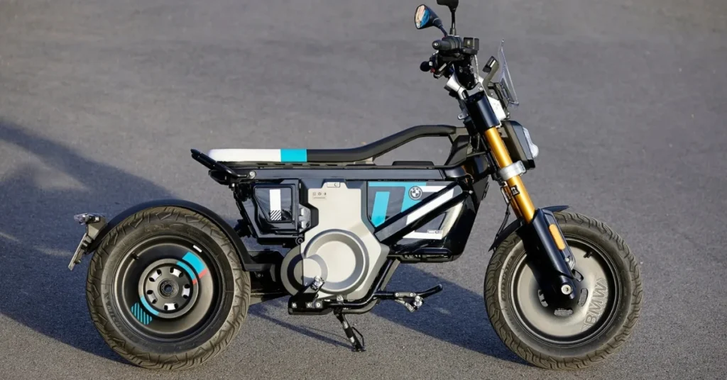 BMW CE 02: शहरी इलेक्ट्रिक स्कूटर, स्टाइलिश डिजाइन और स्मार्ट राइडिंग अनुभव