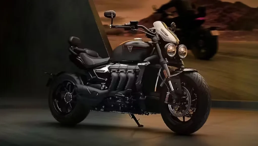 Triumph Rocket 3: भारत में सबसे बड़ी क्रूज़र बाइक, दमदार पावर और स्टाइल